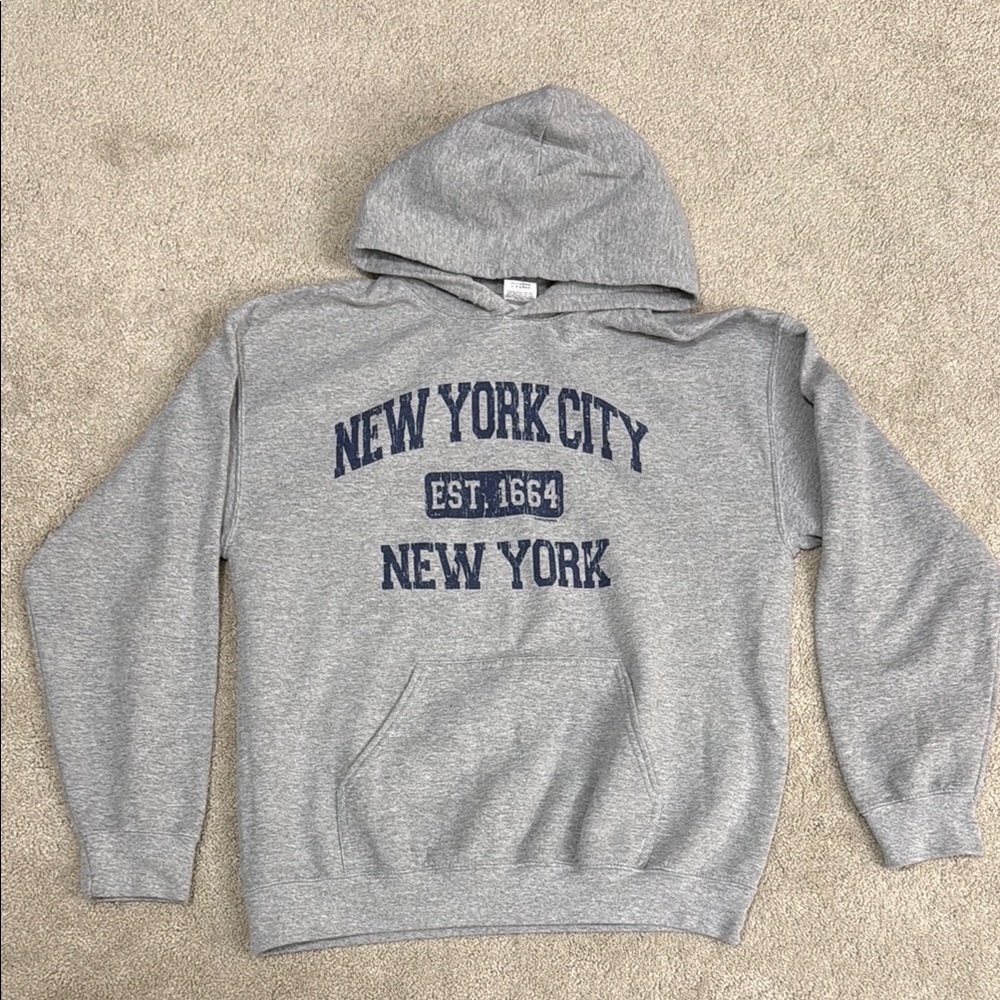 Gildan Gray Heather Sweatshirt New York City Graphic